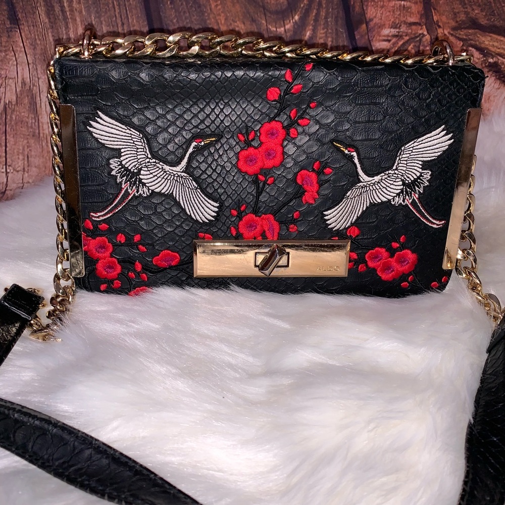 Bird embroidered bag